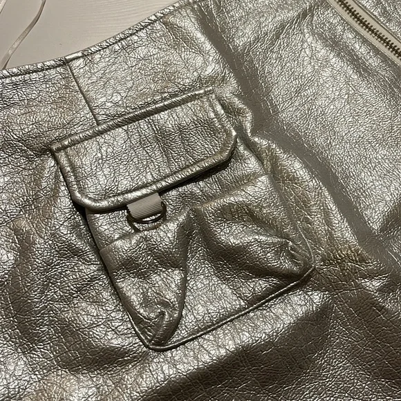 Carmar Los Angeles Silver Mini Skirt - Picture 2 of 6